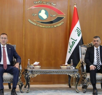 العراق وفلسطين يبحثان إبرام مذكرة تفاهم فيمجال مكافحة الفساد